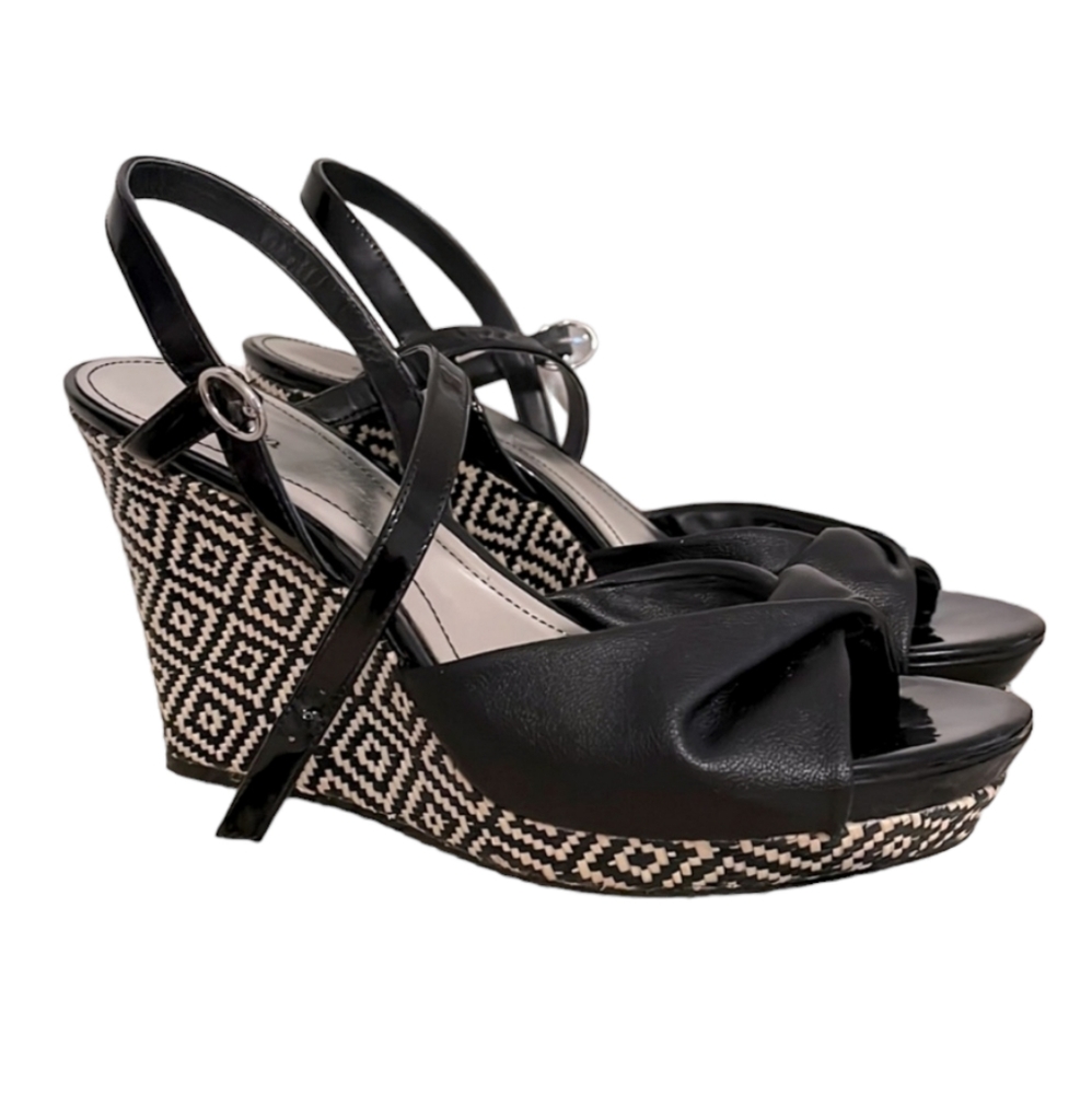 Style & Co Wedge Black & White  Sandals.  NWT